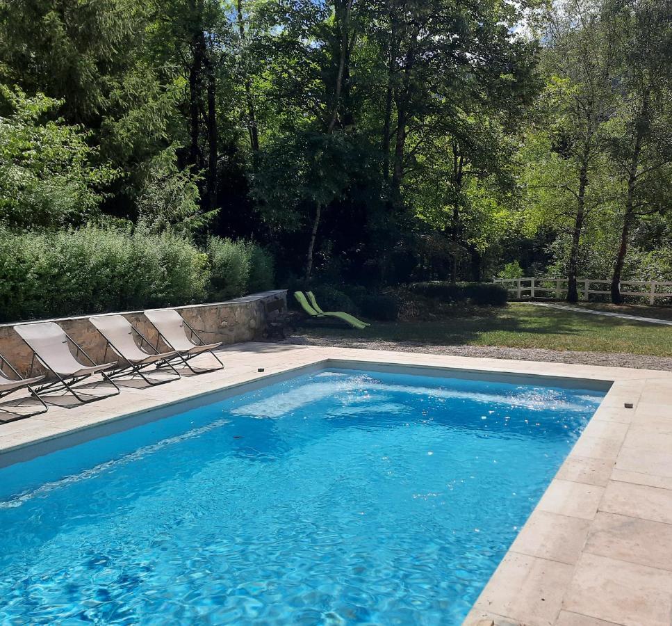 Bed and Breakfast Le Moulin Du Paroy Serres  Exterior foto